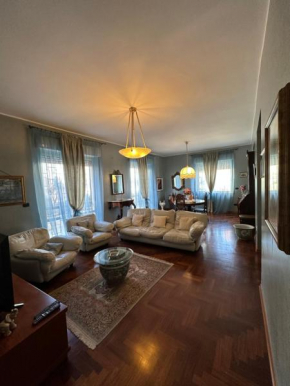 Mamma Mary Apartment